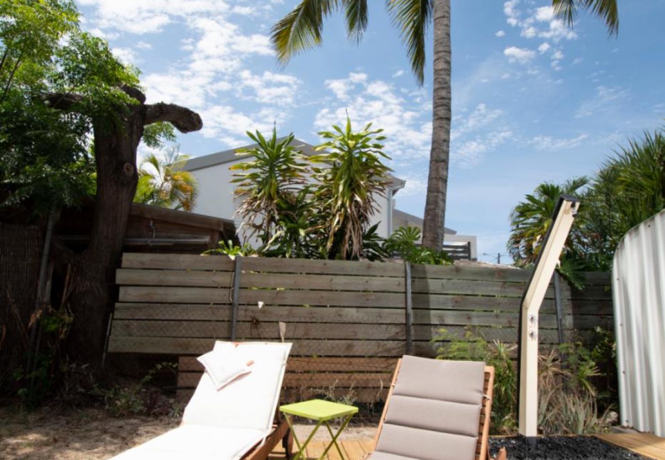 Villa in Saint-Gilles les Bains - Villa La Cabane 3*** - 3 bedrooms - 50m from the beach - St-Gilles les Bains