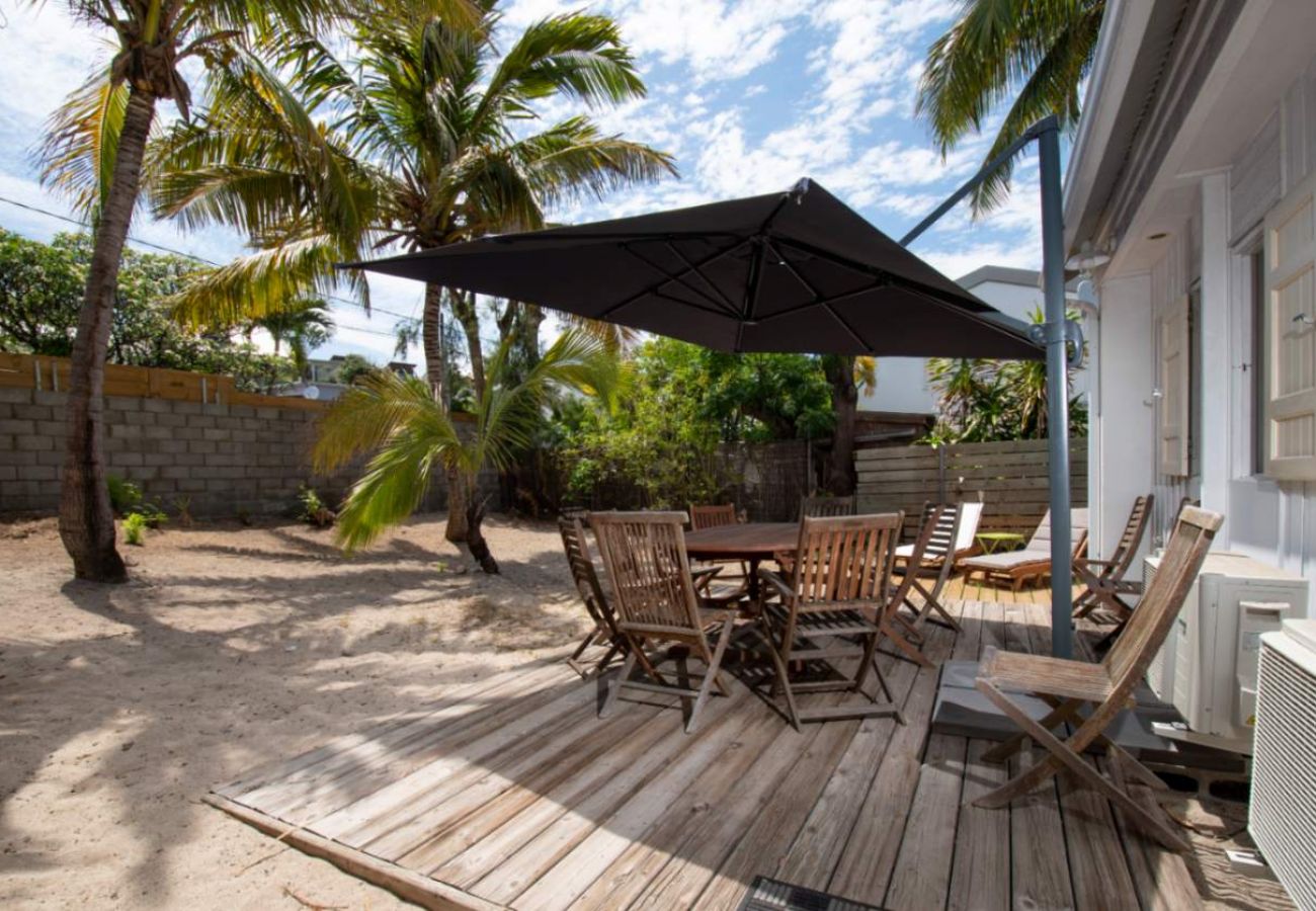 Villa in Saint-Gilles les Bains - Villa La Cabane 3*** - 3 bedrooms - 50m from the beach - St-Gilles les Bains