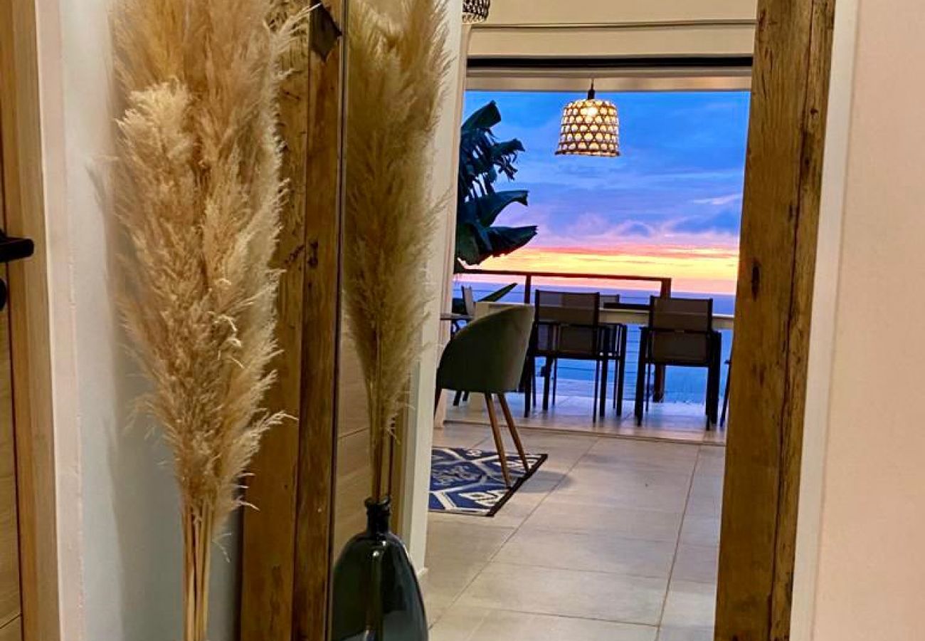 Villa in Saint-Leu - Villa Paloma**** - 140 m2 - Swimming pool - Exceptional view of the ocean - Saint Leu