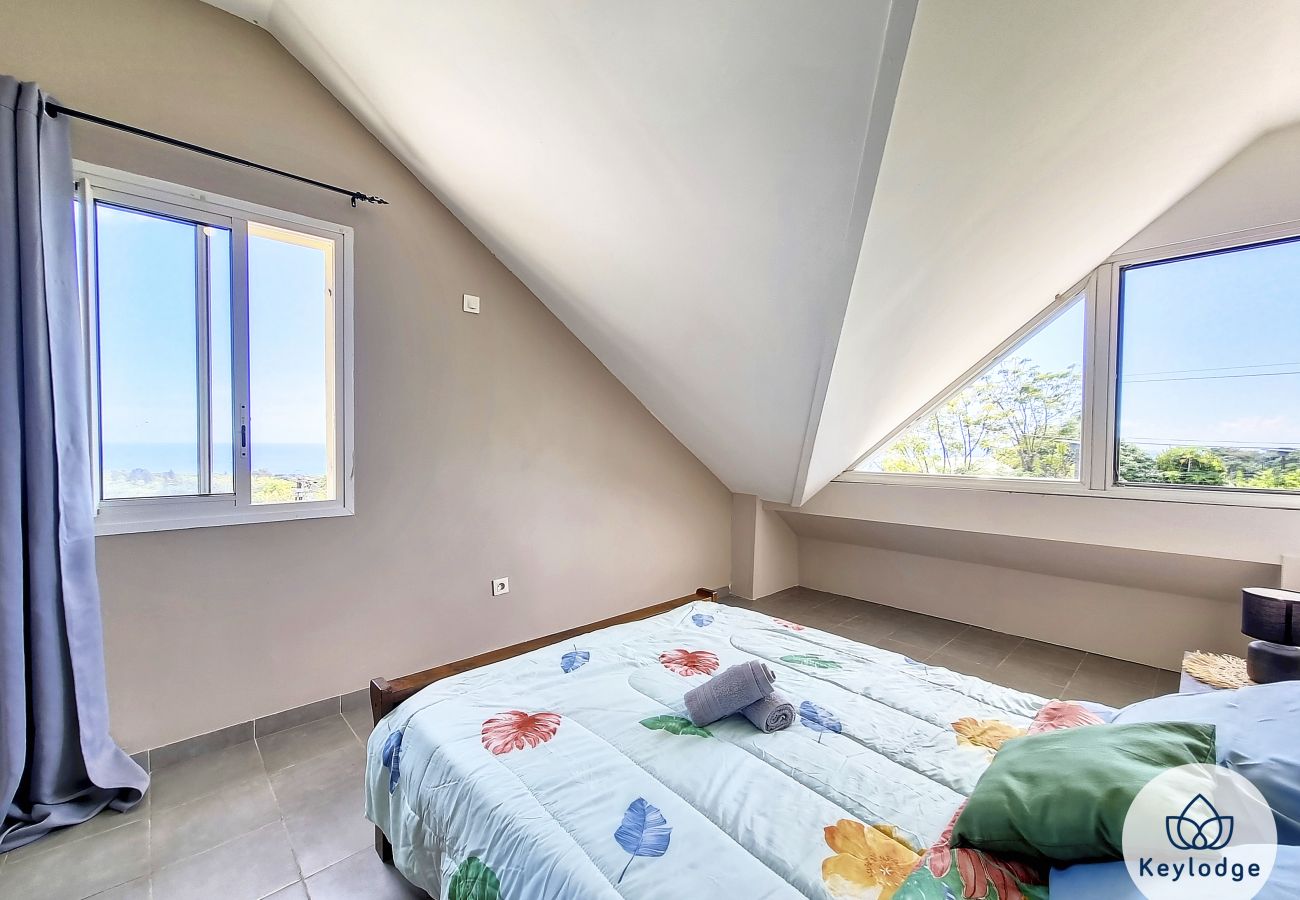 Villa in SAINTE ROSE - Kazolie, 3-bedroom house of 120 m² in Sainte-Rose