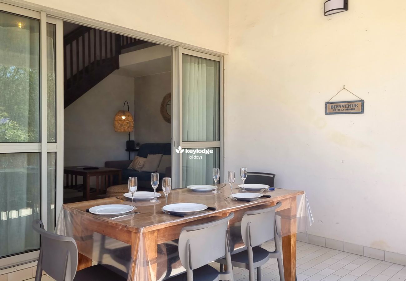 Apartment in Saint-Gilles les Bains - T4 Duplex – La Goélette** - close to center of Saint-Gilles