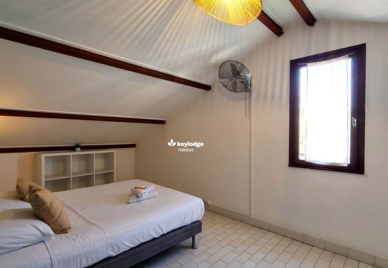 Apartment in Saint-Gilles les Bains - T4 Duplex – La Goélette** - close to center of Saint-Gilles