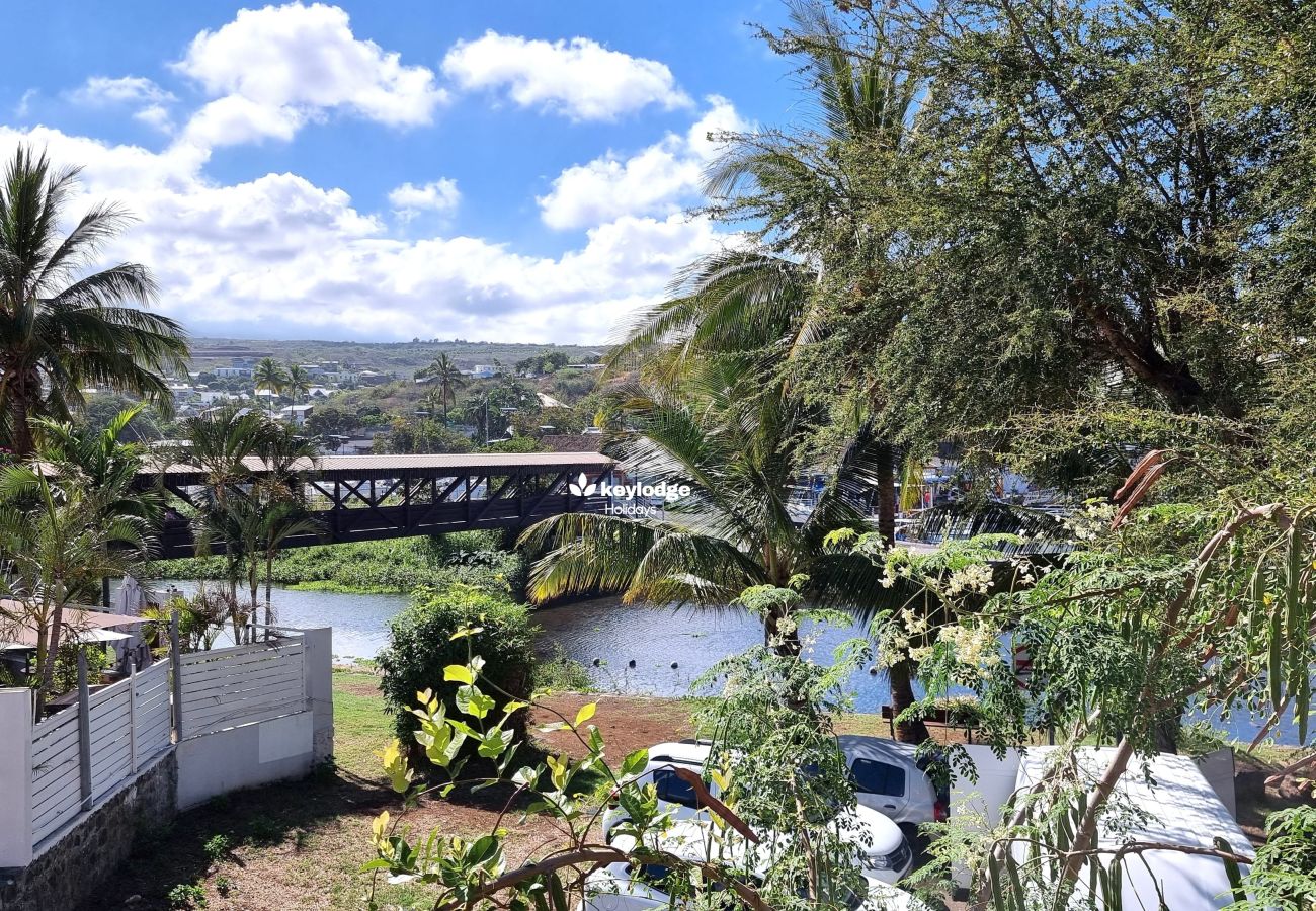 Apartment in Saint-Gilles les Bains - T4 Duplex – La Goélette** - close to center of Saint-Gilles