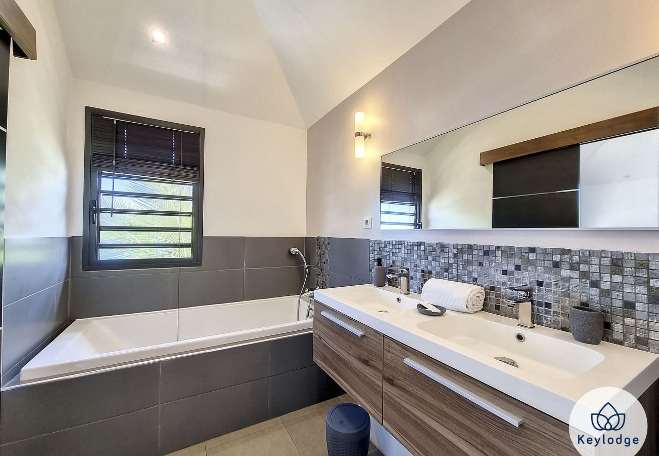Villa in Saint-Leu - Villa Thenor - villa of 220 m² with swimming pool - Saint-Leu
