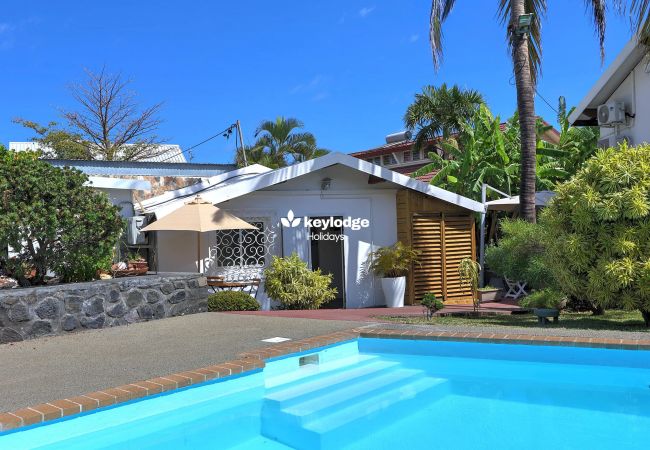 Studio in Saint-Gilles les Bains - Chez Jab - studio with shared pool - Boucan Canot