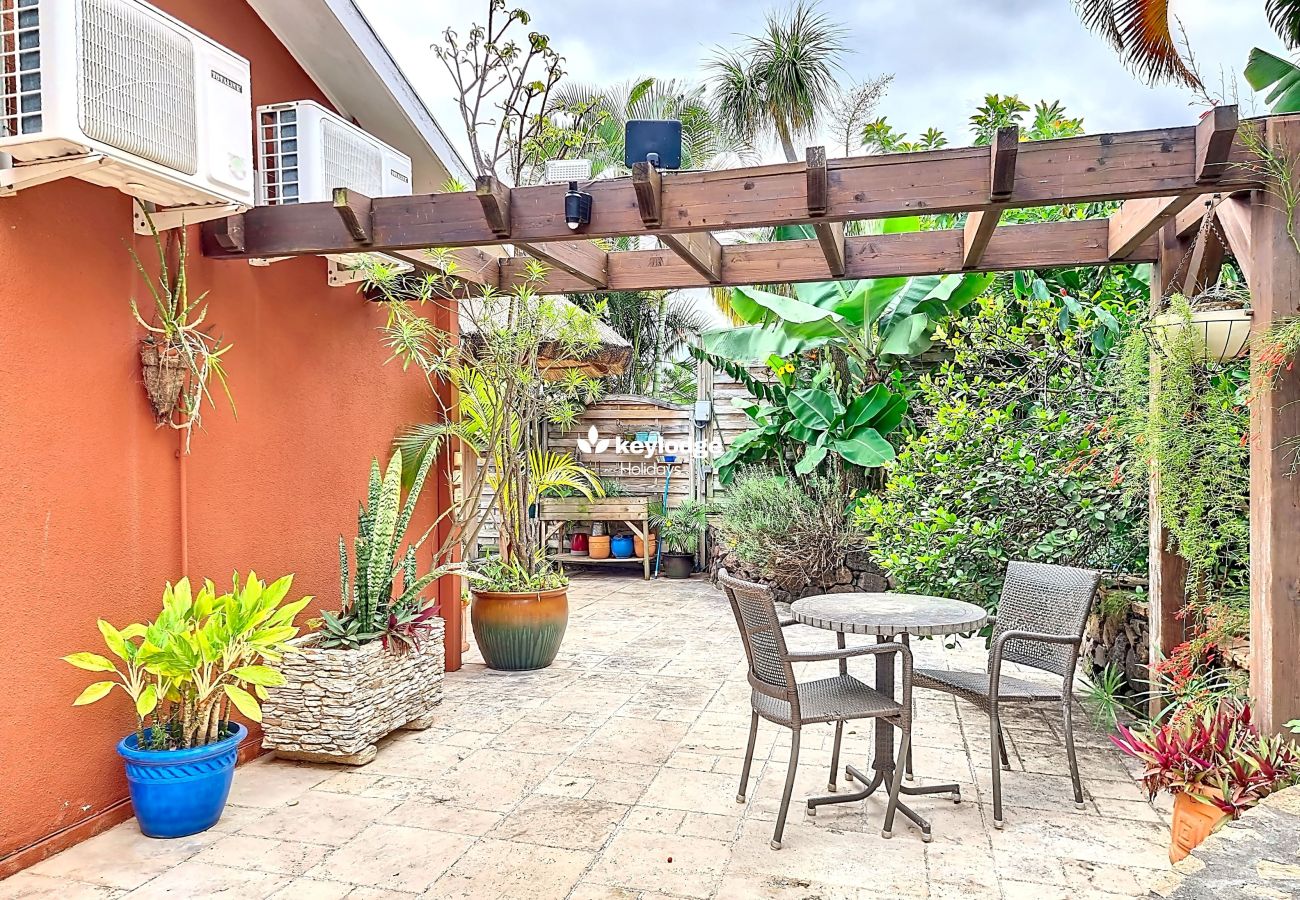 Villa in Saint-Paul - Casa Marine – F3 with Jacuzzi – Saint-Paul
