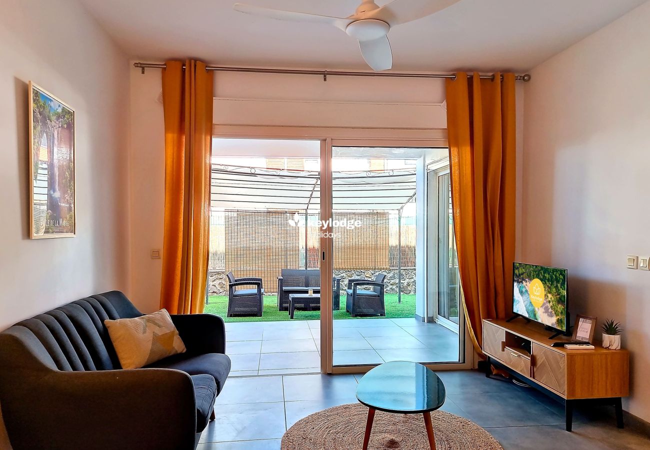 Apartment in Saint-Gilles les Bains - Voyage Exotique – 45 m2 – Saint-Gilles-Les-Bains