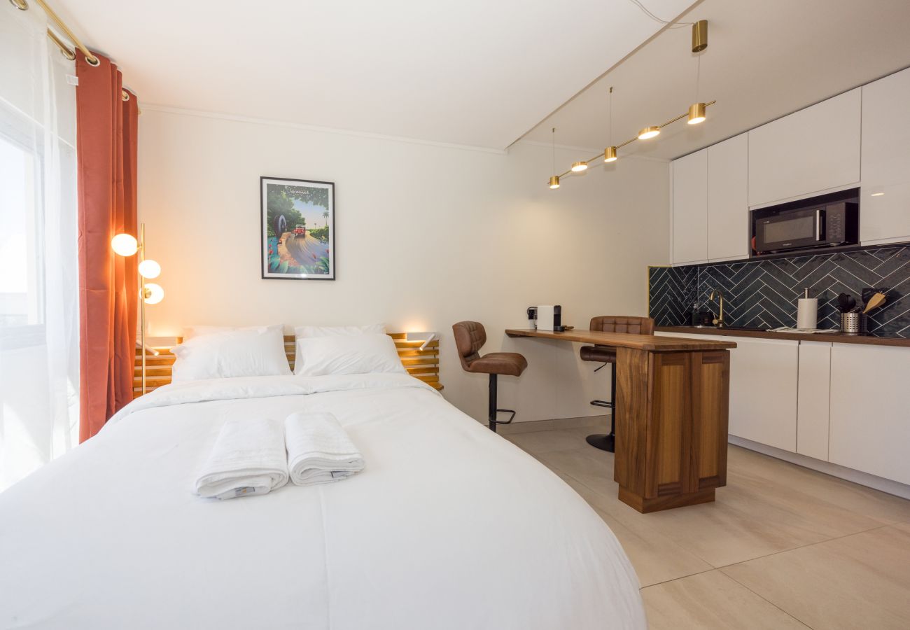 Studio in Saint-Denis - Juliette Signature Studio – 1-bedroom apartment of 25m² – Saint-Denis city center