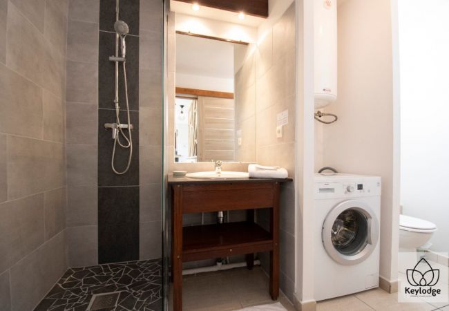 Studio in Sainte-Clotilde - T1 - Le Vétiver 3*** - 30m2 - Sea view - 10mn airport Studio in Sainte-Clotilde - T1 - Le Vétiver 3*** - 30m2 - Sea view - 10mn airport