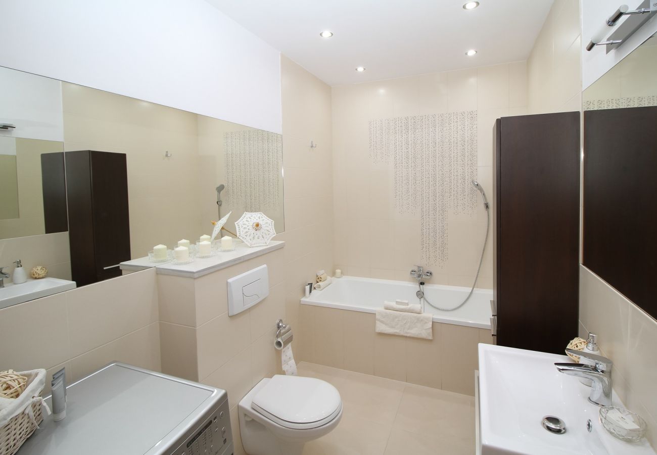 Villa in Saint-Gilles les Bains - Démo - 300m2 - Piscine - Plage de l'Ermitage