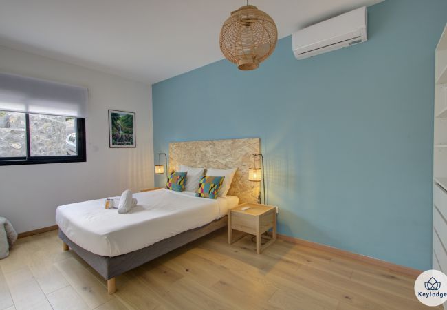 House in Saint-Leu - Villa Paloma 4****- 140 m2 - Swimming pool - Exceptional view of the ocean - Saint Leu House in Saint-Leu - Villa Paloma 4****- 140 m2 - Swimming pool - Exceptional view of the ocean - Saint Leu