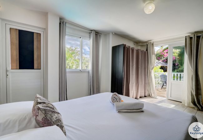 Studio in Saint Pierre - T1 – Perl’Ocean 3***- 24 m2 – swimming pool - Saint-Pierre Studio in Saint Pierre - T1 – Perl’Ocean 3***- 24 m2 – swimming pool - Saint-Pierre
