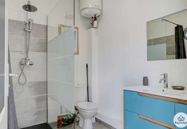 Studio in Saint Pierre - T1 – Perl’Ocean 3***- 24 m2 – swimming pool - Saint-Pierre Studio in Saint Pierre - T1 – Perl’Ocean 3***- 24 m2 – swimming pool - Saint-Pierre