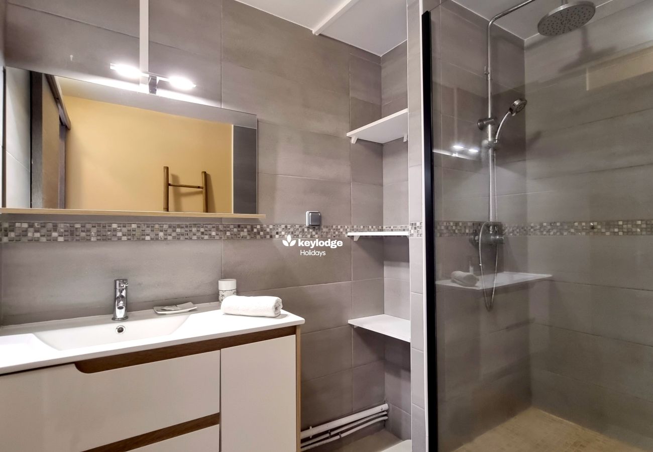 Apartment in Saint-Gilles les Bains - T4 Duplex – La Goélette** - close to center of Saint-Gilles