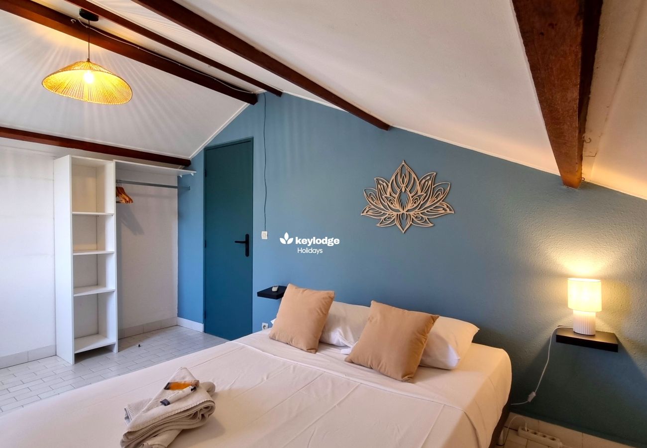 Apartment in Saint-Gilles les Bains - T4 Duplex – La Goélette** - close to center of Saint-Gilles