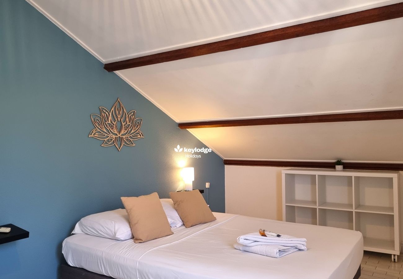 Apartment in Saint-Gilles les Bains - T4 Duplex – La Goélette** - close to center of Saint-Gilles