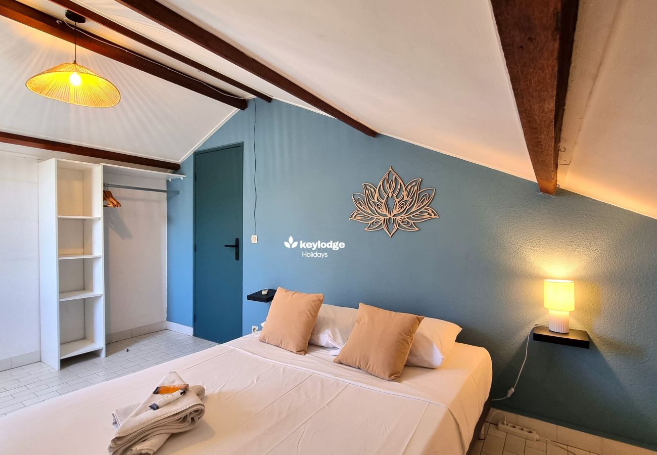 Apartment in Saint-Gilles les Bains - T4 Duplex – La Goélette** - close to center of Saint-Gilles