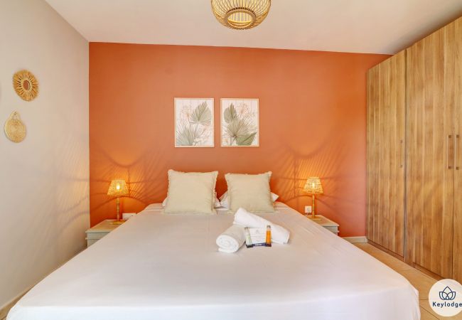 Apartment in Saint Denis - T2 – Le Céladon*** – Close to center of Saint-Denis Apartment in Saint Denis - T2 – Le Céladon*** – Close to center of Saint-Denis
