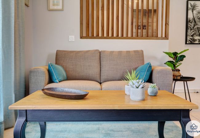 Apartment in Saint Denis - T2 – Le Céladon*** – Close to center of Saint-Denis Apartment in Saint Denis - T2 – Le Céladon*** – Close to center of Saint-Denis