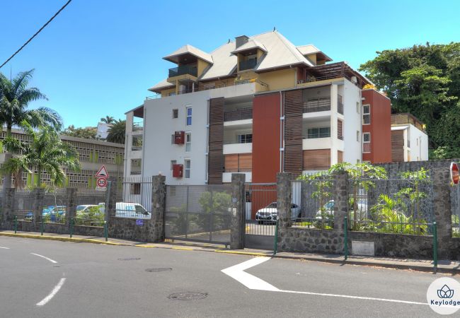 Apartment in Saint Denis - T2 – Le Céladon*** – Close to center of Saint-Denis Apartment in Saint Denis - T2 – Le Céladon*** – Close to center of Saint-Denis
