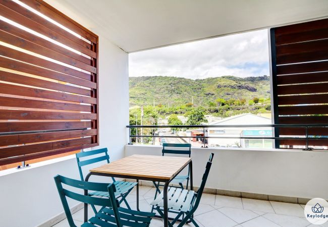 Apartment in Saint Denis - T2 – Le Céladon*** – Close to center of Saint-Denis Apartment in Saint Denis - T2 – Le Céladon*** – Close to center of Saint-Denis