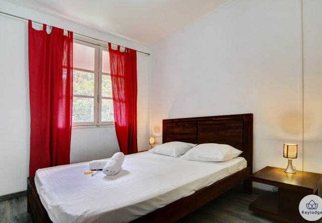 Apartment in Saint Denis - T3 –Duplex Moringue**– close to center of Saint-Denis Apartment in Saint Denis - T3 –Duplex Moringue**– close to center of Saint-Denis