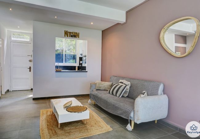 Apartment in Saint Denis - T3 –Duplex Moringue**– close to center of Saint-Denis Apartment in Saint Denis - T3 –Duplex Moringue**– close to center of Saint-Denis