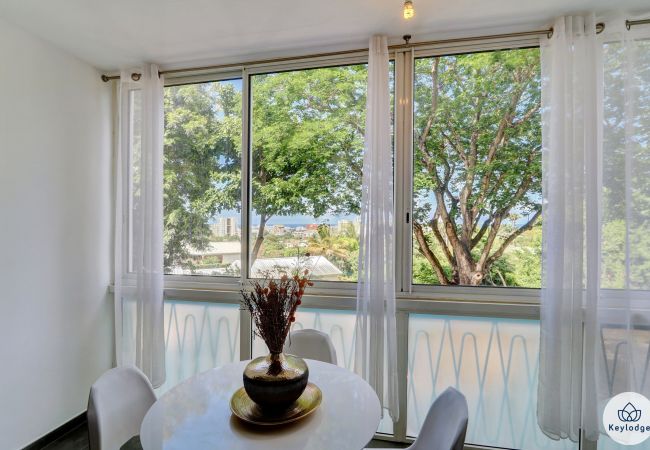 Apartment in Saint Denis - T3 –Duplex Moringue**– close to center of Saint-Denis Apartment in Saint Denis - T3 –Duplex Moringue**– close to center of Saint-Denis