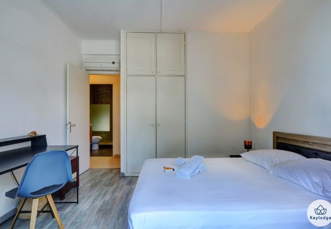 Apartment in Saint Denis - T3 –Duplex Moringue**– close to center of Saint-Denis Apartment in Saint Denis - T3 –Duplex Moringue**– close to center of Saint-Denis