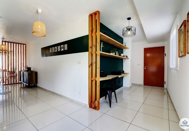 Apartment in Saint Denis - T2 – L’Iris** – Close to Saint-Denis dowtown Apartment in Saint Denis - T2 – L’Iris** – Close to Saint-Denis dowtown