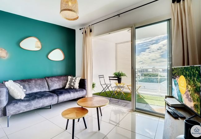 Apartment in Saint Denis - T2 – L’Iris** – Close to Saint-Denis dowtown Apartment in Saint Denis - T2 – L’Iris** – Close to Saint-Denis dowtown