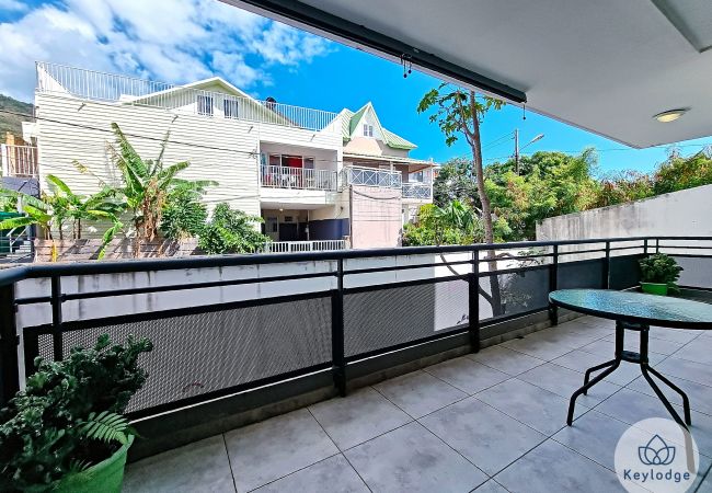 Apartment in Saint Denis - T3 – Le Waikiki – Close to center of Saint-Denis Apartment in Saint Denis - T3 – Le Waikiki – Close to center of Saint-Denis