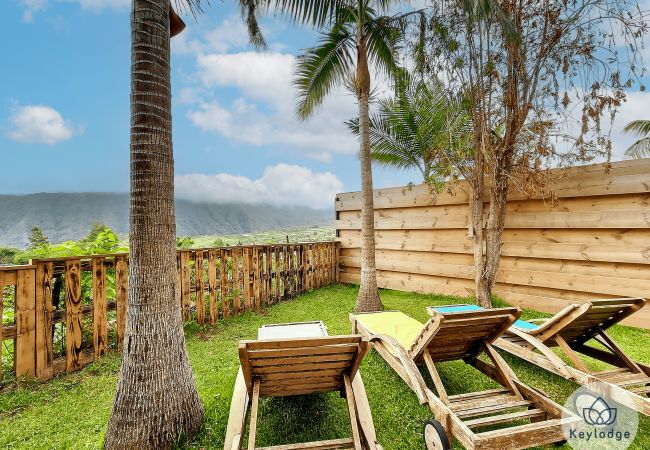 Bungalow in SAINT-LOUIS - Jardin de Montplaisir - Joli Coeur – 25m² bungalow with jacuzzi and mountain view – Saint-Louis Bungalow in SAINT-LOUIS - Jardin de Montplaisir - Joli Coeur – 25m² bungalow with jacuzzi and mountain view – Saint-Louis