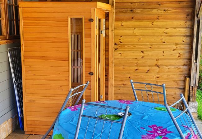 Bungalow in SAINT-LOUIS - Jardin de Montplaisir - Scheffléra – 25m² bungalow with mountain view – Saint-Louis Bungalow in SAINT-LOUIS - Jardin de Montplaisir - Scheffléra – 25m² bungalow with mountain view – Saint-Louis