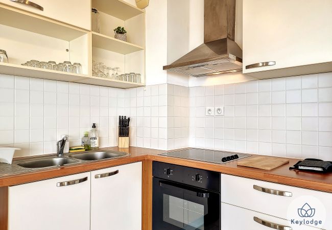 Apartment in Saint Pierre - T2 with sea view – Le Soélia*** – close to Saint-Pierre centre Apartment in Saint Pierre - T2 with sea view – Le Soélia*** – close to Saint-Pierre centre