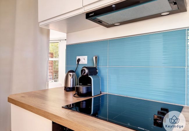 Studio in LES AVIRONS - Balcons du Sud, Aybowan – T1 bis with a shared relaxation pool – Les Avirons Studio in LES AVIRONS - Balcons du Sud, Aybowan – T1 bis with a shared relaxation pool – Les Avirons