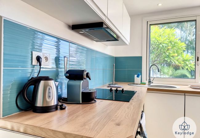 Studio in LES AVIRONS - Balcons du Sud, Aybowan – T1 bis with a shared relaxation pool – Les Avirons Studio in LES AVIRONS - Balcons du Sud, Aybowan – T1 bis with a shared relaxation pool – Les Avirons