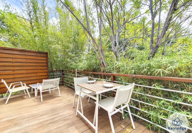 Studio in LES AVIRONS - Balcons du Sud, Aybowan – T1 bis with a shared relaxation pool – Les Avirons Studio in LES AVIRONS - Balcons du Sud, Aybowan – T1 bis with a shared relaxation pool – Les Avirons