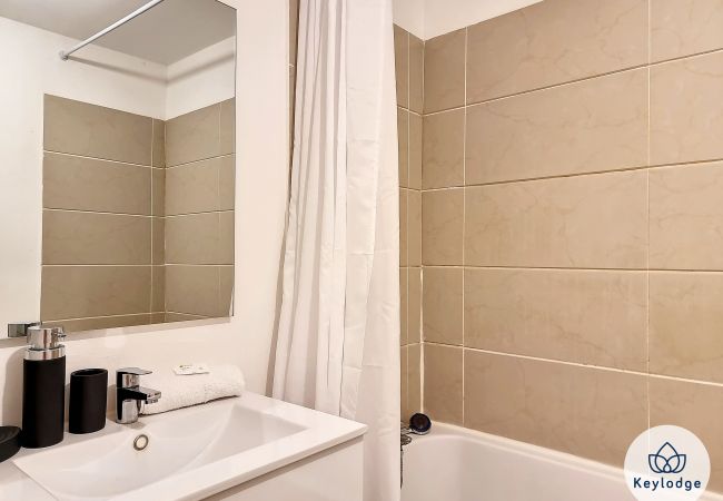 Apartment in Saint Denis - T3 – Kheyl Home** - 47 m² - Ste-Clotilde Apartment in Saint Denis - T3 – Kheyl Home** - 47 m² - Ste-Clotilde