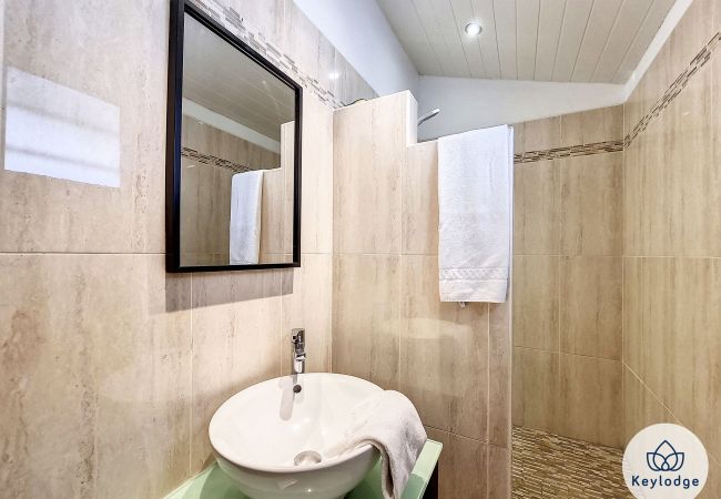 House in Saint-Gilles les Hauts - Villa Cadentia*** – 3 bedrooms with swimming pool and sea view – Saint-Gilles les Hauts House in Saint-Gilles les Hauts - Villa Cadentia*** – 3 bedrooms with swimming pool and sea view – Saint-Gilles les Hauts