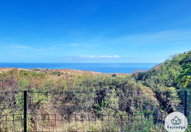 House in Saint-Gilles les Hauts - Villa Cadentia*** – 3 bedrooms with swimming pool and sea view – Saint-Gilles les Hauts House in Saint-Gilles les Hauts - Villa Cadentia*** – 3 bedrooms with swimming pool and sea view – Saint-Gilles les Hauts