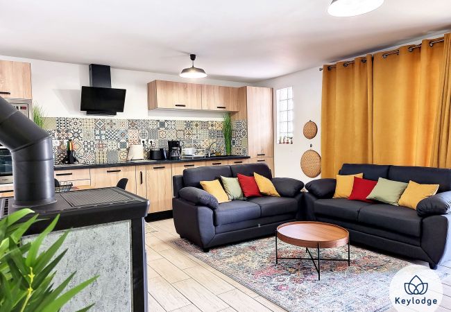 Villa/Dettached house in LE TAMPON - Villa Marie France – 60 m² – with sauna and jacuzzi in La Plaine des cafres