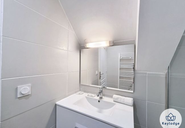 Apartment in Saint Pierre - Wopé L’appart – beautiful apartment 3 min from the CHU – Terre Sainte Apartment in Saint Pierre - Wopé L’appart – beautiful apartment 3 min from the CHU – Terre Sainte