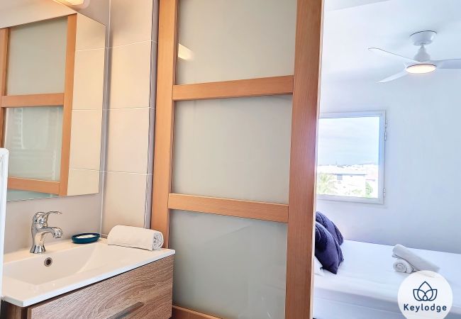 Apartment in Saint Pierre - Wopé L’appart – beautiful apartment 3 min from the CHU – Terre Sainte Apartment in Saint Pierre - Wopé L’appart – beautiful apartment 3 min from the CHU – Terre Sainte