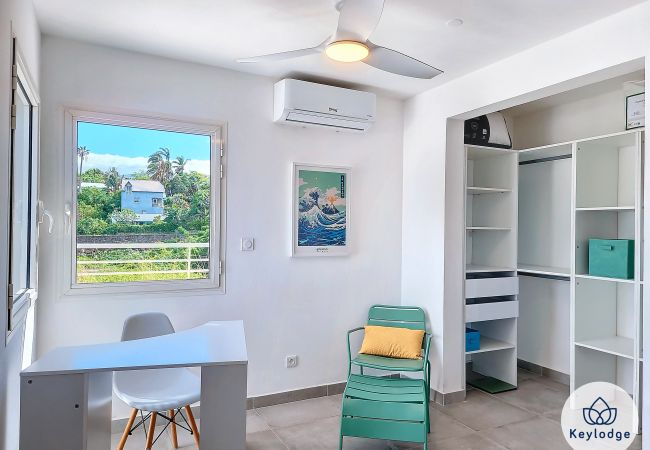 Apartment in Saint Pierre - Wopé L’appart – beautiful apartment 3 min from the CHU – Terre Sainte Apartment in Saint Pierre - Wopé L’appart – beautiful apartment 3 min from the CHU – Terre Sainte