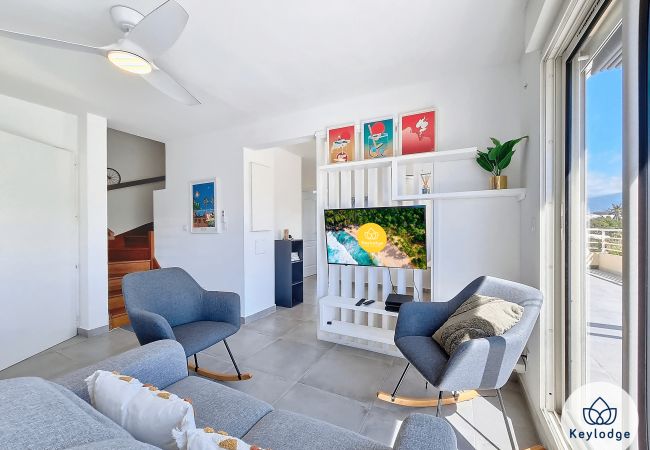 Apartment in Saint Pierre - Wopé L’appart – beautiful apartment 3 min from the CHU – Terre Sainte Apartment in Saint Pierre - Wopé L’appart – beautiful apartment 3 min from the CHU – Terre Sainte