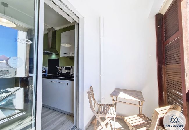 Studio in Saint Denis - Studio bis – Ti Studio Créole 1- 34 m² - close to all amenities - Saint-Denis Studio in Saint Denis - Studio bis – Ti Studio Créole 1- 34 m² - close to all amenities - Saint-Denis