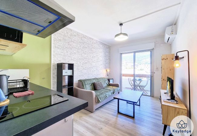  in Saint Denis - Ti Studio Créole 2 – 21m² studio – close to amenities – Saint-Denis