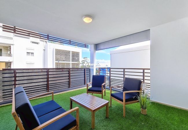 Apartment in Saint Pierre - Douceur Exotique – T3 with shared swimming pool - Saint-Pierre dowtown Apartment in Saint Pierre - Douceur Exotique – T3 with shared swimming pool - Saint-Pierre dowtown