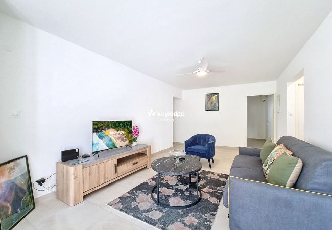Apartment in Saint-Gilles les Bains - Lilas, 2-bedroom 2 minutes from Boucan Canot beach – Saint-Gilles Apartment in Saint-Gilles les Bains - Lilas, 2-bedroom 2 minutes from Boucan Canot beach – Saint-Gilles